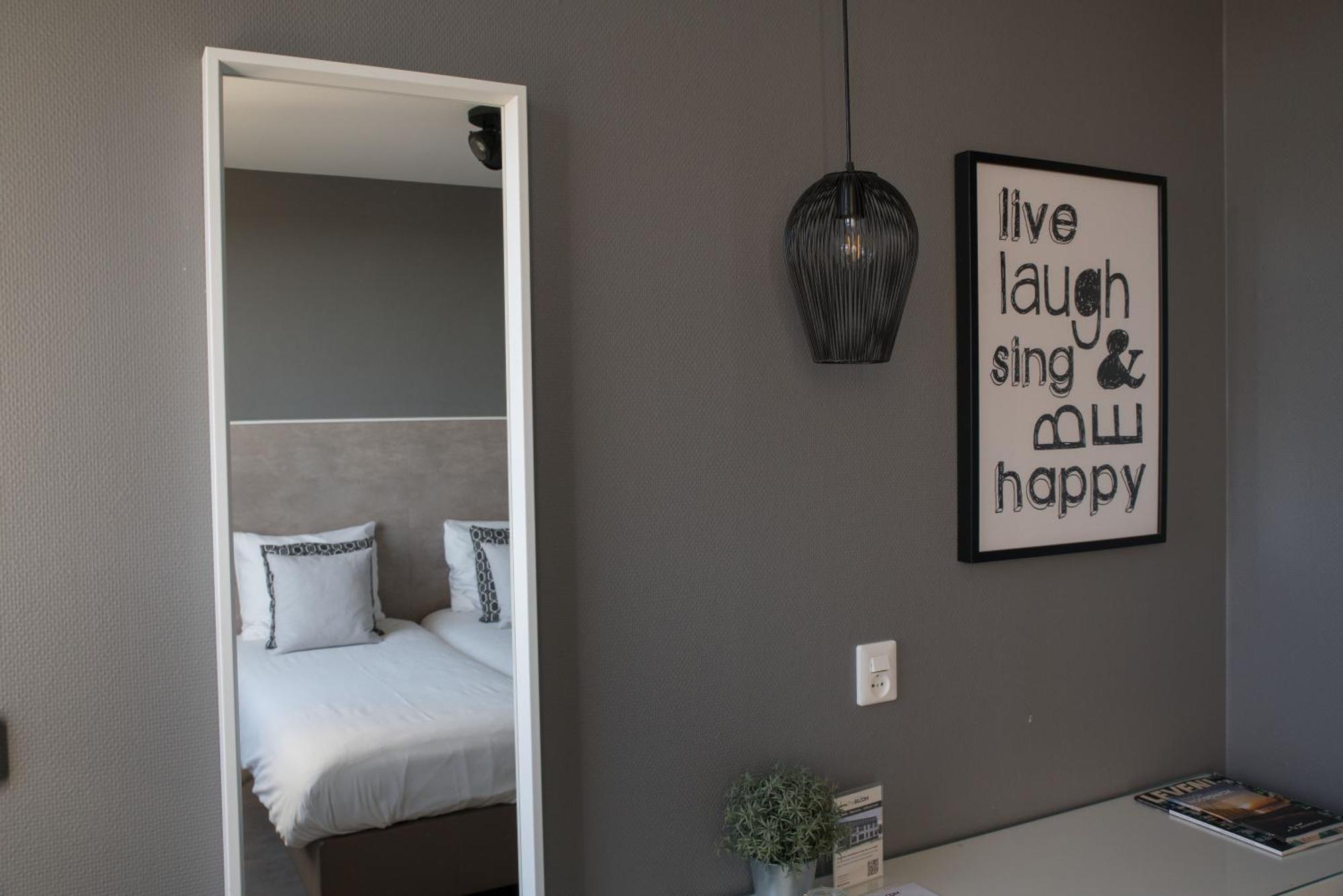 The Bloom Hotel Noordwijk Bagian luar foto