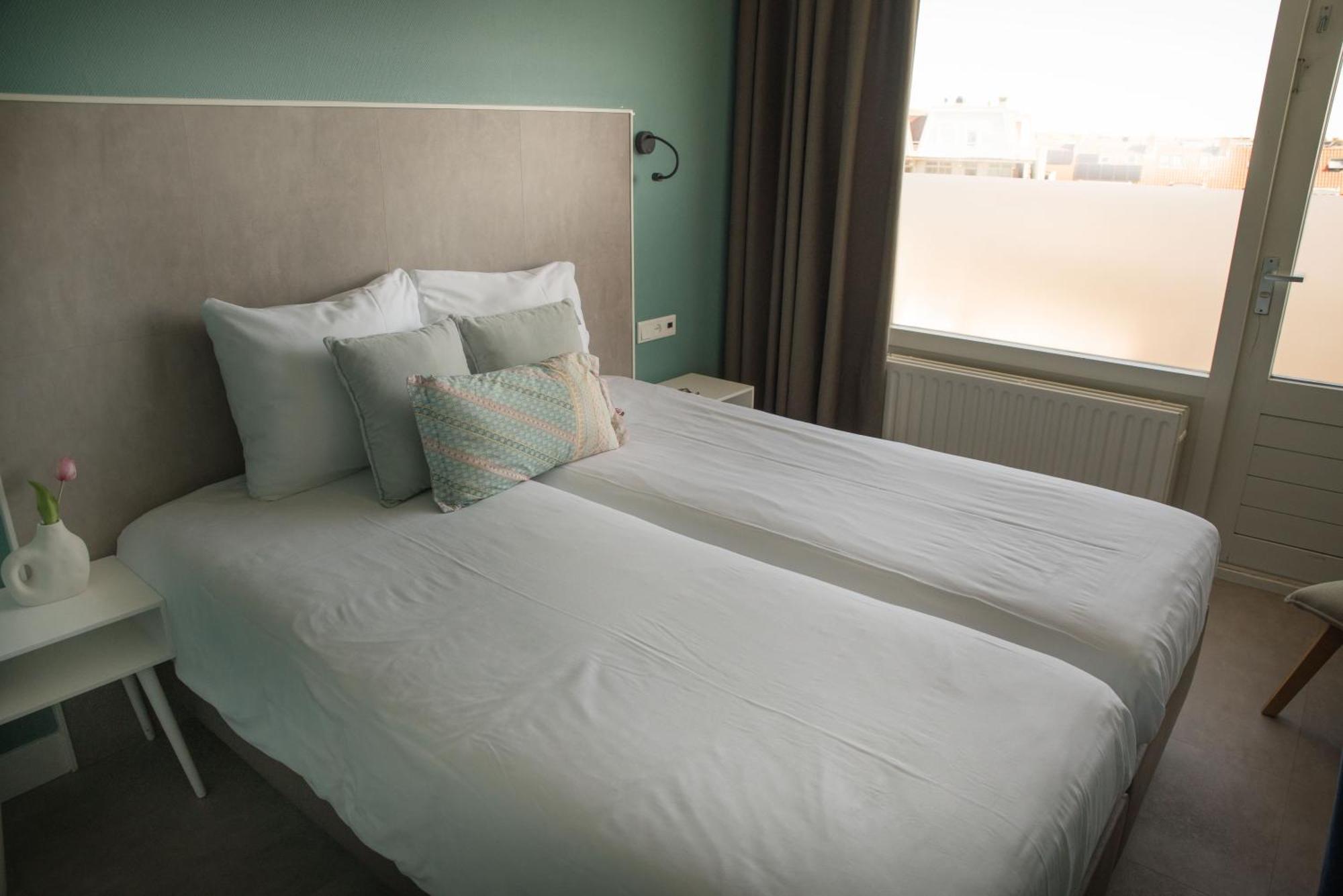 The Bloom Hotel Noordwijk Bagian luar foto